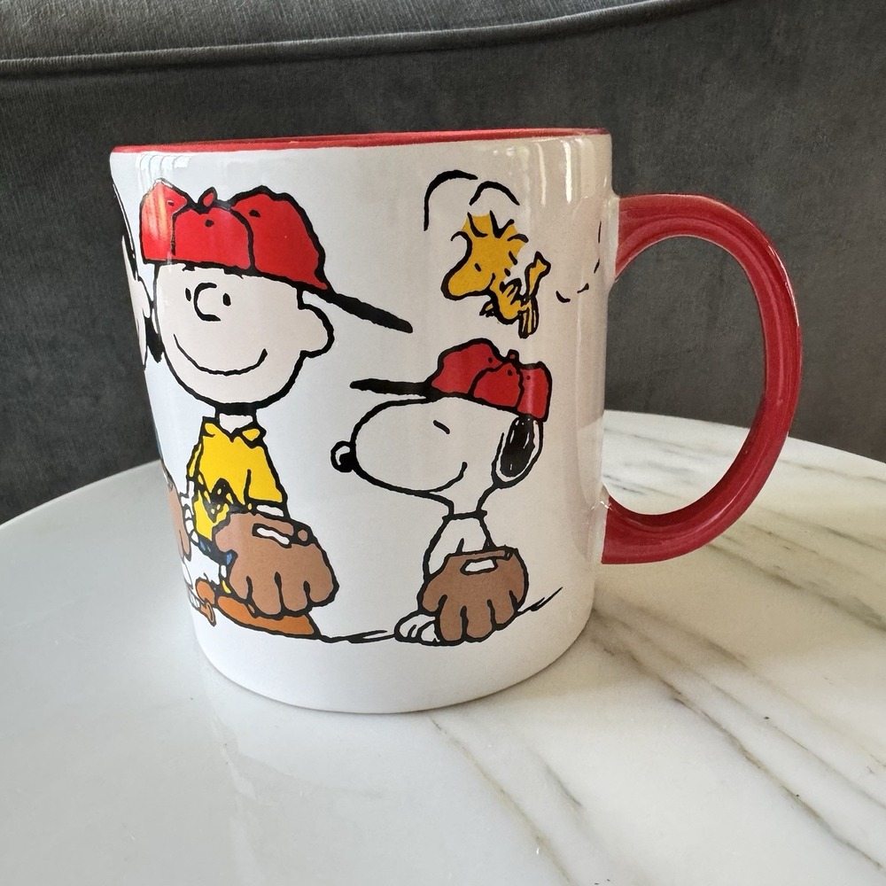 PEANUTS SNOOPY CHARLIE BROWN GANG BASEBALL THEME COFFEE CUP MUG 18OZ